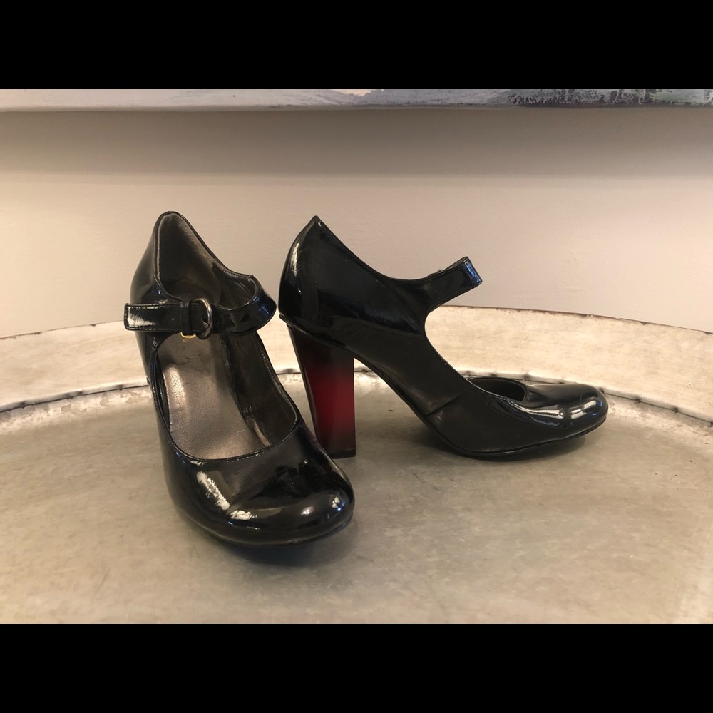 XOXO High Heels. Size 7. Worn twice.